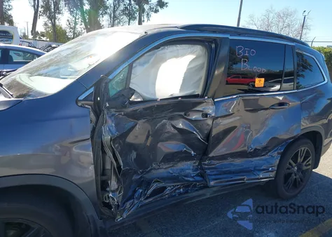 2021 Honda Pilot 2Wd Special Edition z USA, uszkodzony, nr VIN 5FNYF5H28MB010156